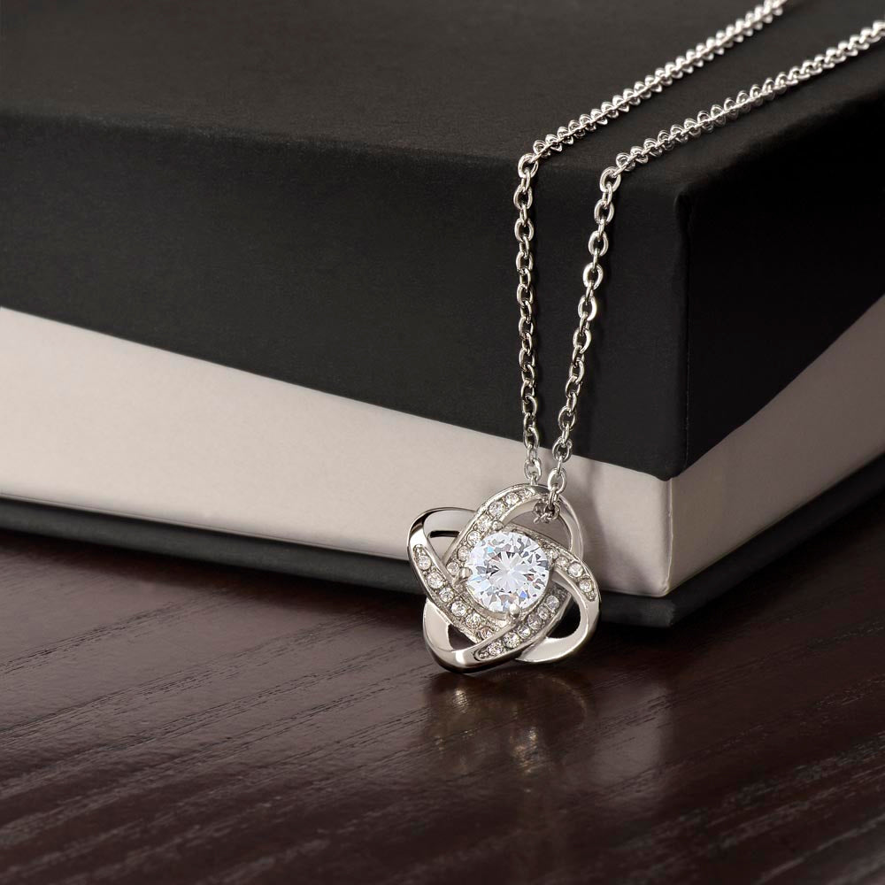 Cadou Pentru Elena - Medalion Love Knot