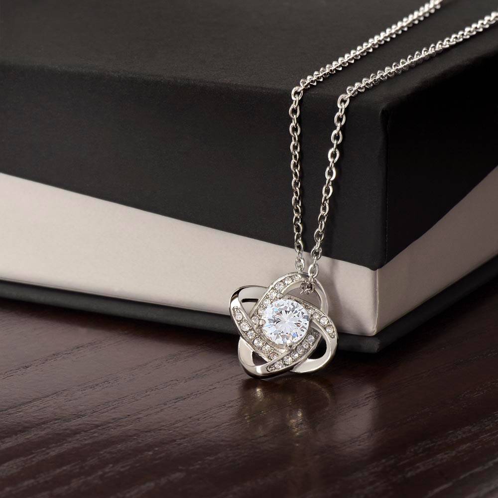 Cadou Pentru Soacra De Ziua Ei - Colier Love Knot Forever