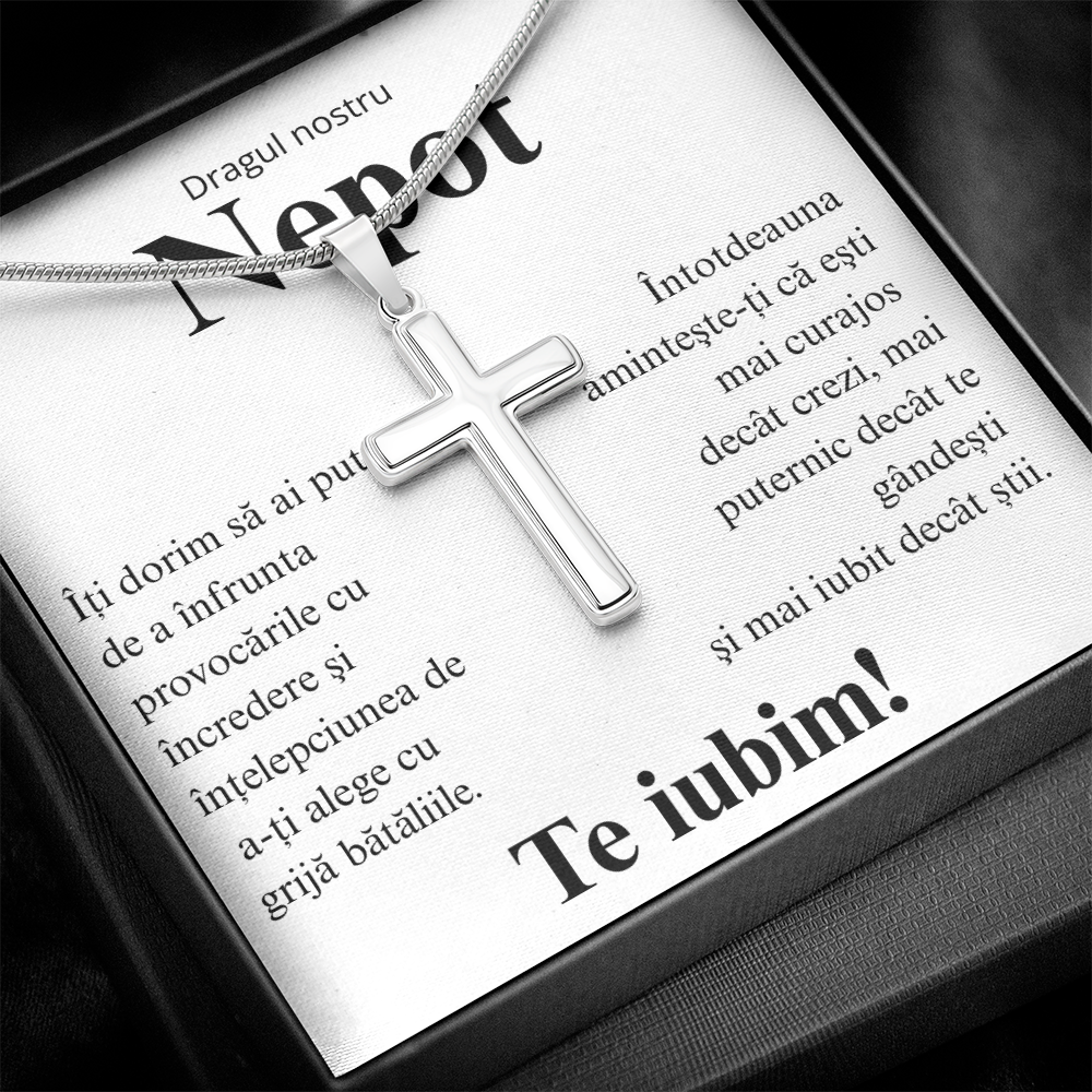 Surpriza pentru nepot – un lantisor cu pandantiv cruciulita plin de semnificații