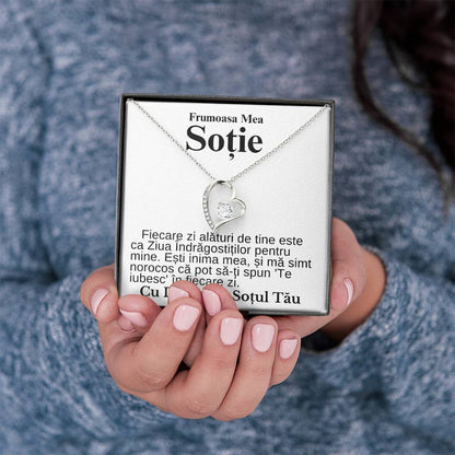 Cadou Pentru Sotia Mea - Colier Inimă Forever in Love