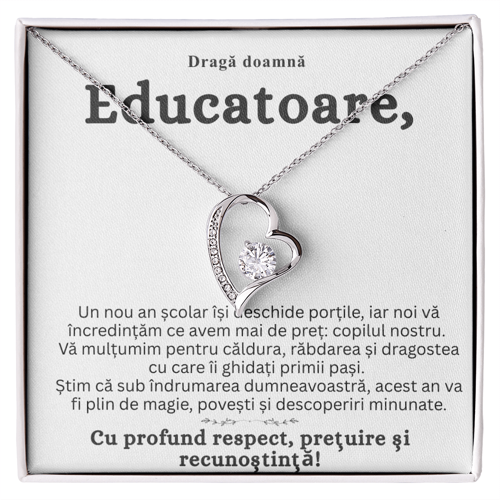 Cadou pentru Doamna Educatoare -Lănțișor  „Inimă de Dascăl” cu Felicitare Mesaj